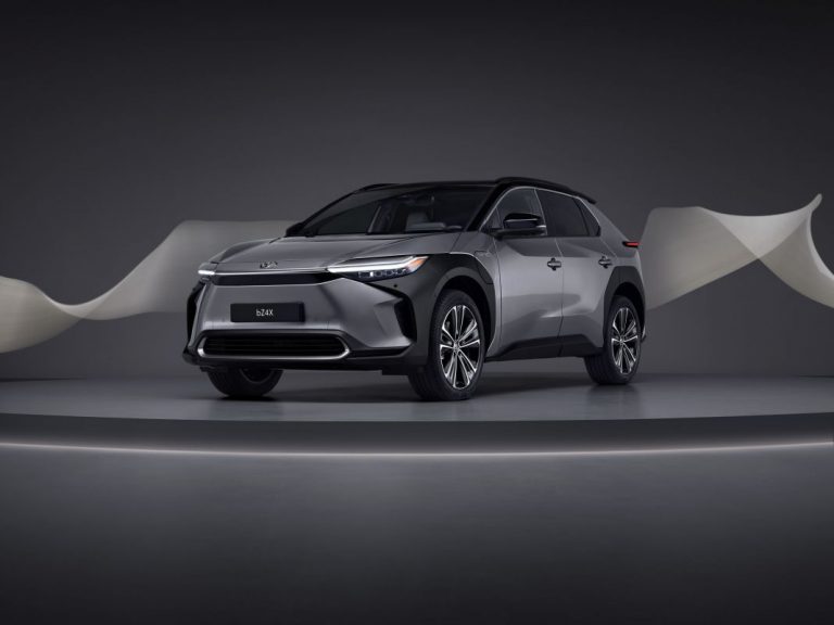 Toyota bZ4X. Ya está listo para su llegada