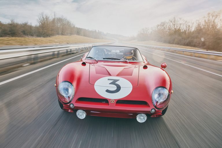 Bizzarrini 5300 GT Corsa: pasa por la pista de pruebas de Top Gear