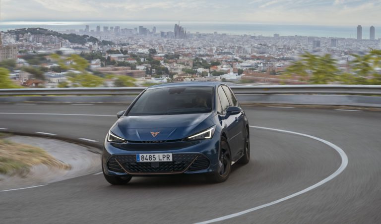 ¡Más madera para el Cupra Born! Con el paquete e-Boost alcanza los 231 CV