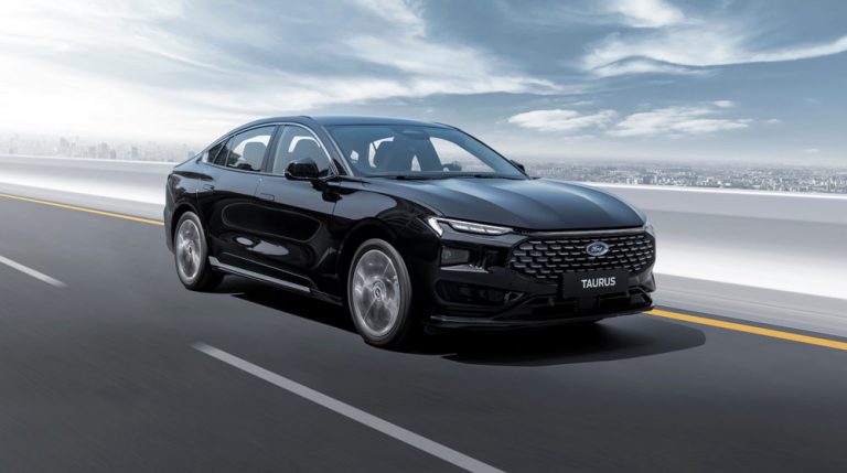 El legendario Ford Taurus resucita de sus cenizas