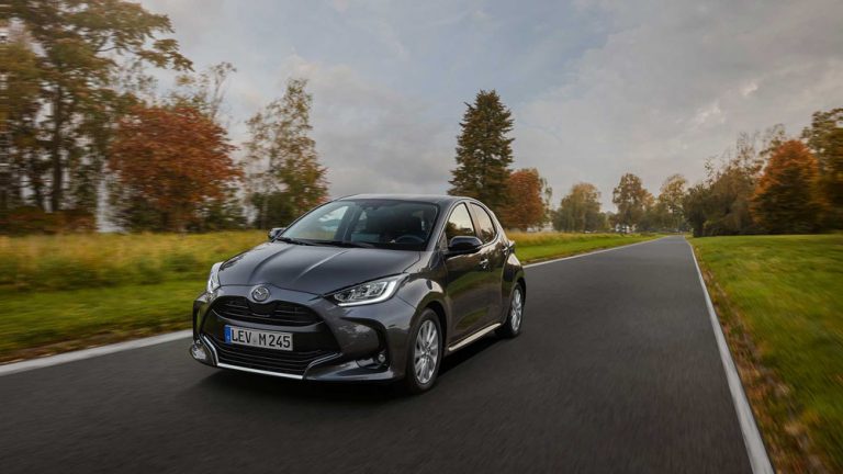 El Toyota Yaris de Mazda ya está a la venta