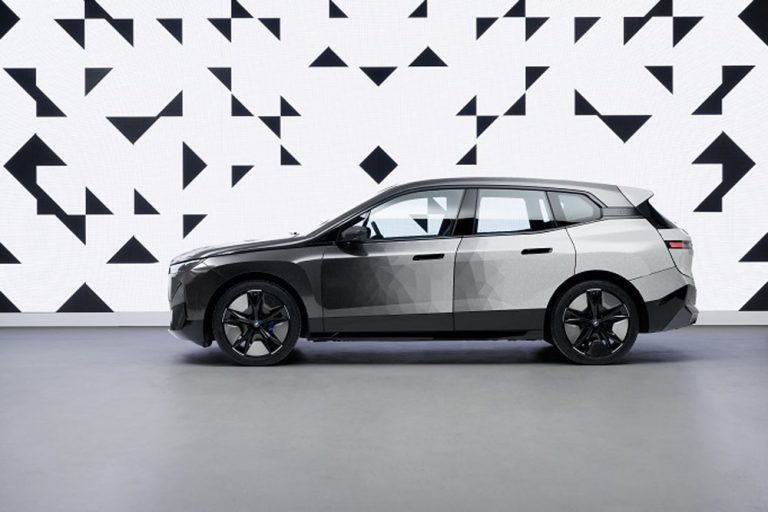 BMW iX Flow: ¡un inventazo!