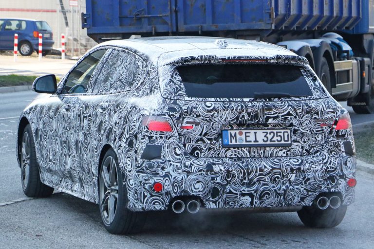 El BMW M135i, ¡con cuatro tubos de escape!