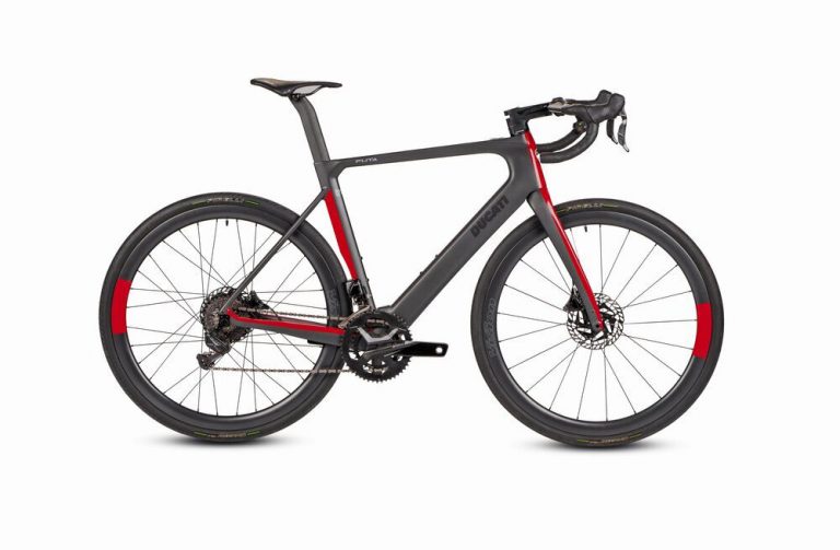 Ducati prepara su primera e-bike de competición