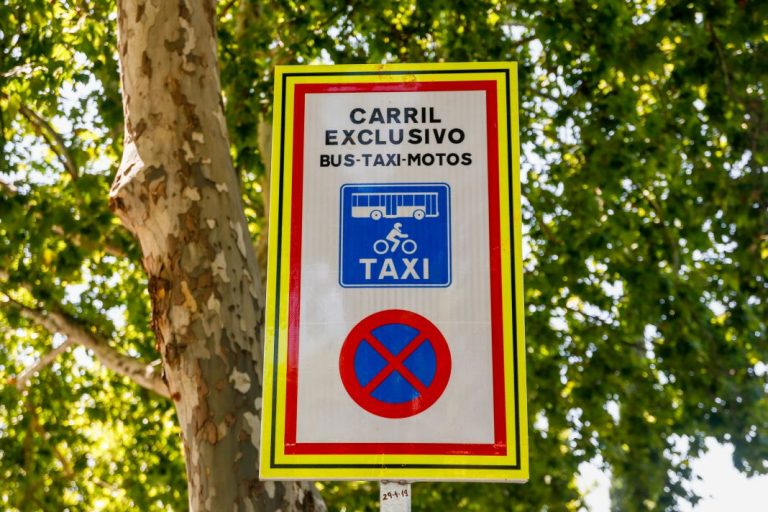 Las preguntas con más fallos en el examen teórico de conducir