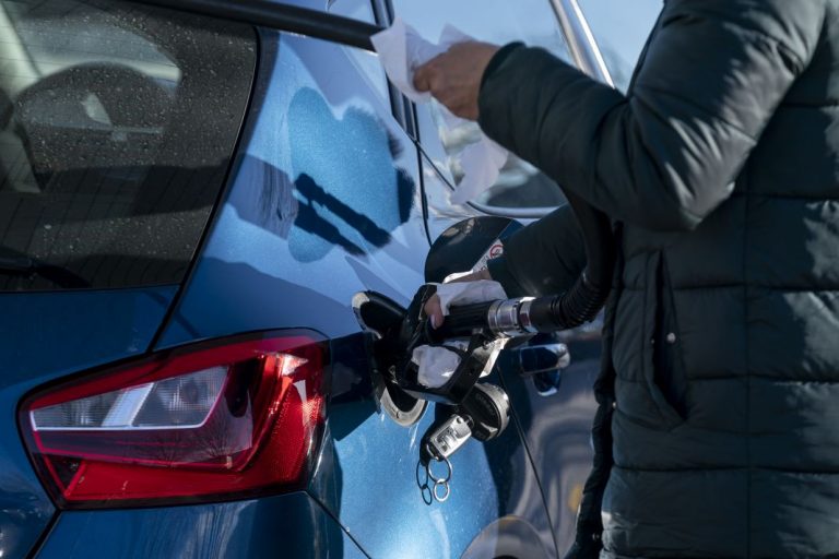 La gasolina marca récord de precio en 2024: Y los expertos dejan claro cual es el motivo
