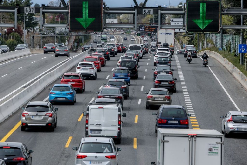 EuropaPress 4371064 trafico a 6 dia arranca operacion salida semana santa 2022 abril 2022 Motor16