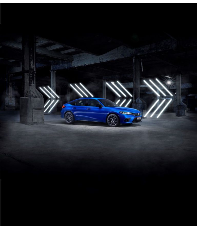 El nuevo Honda Civic e:HEV no gasta nada y corre bastante