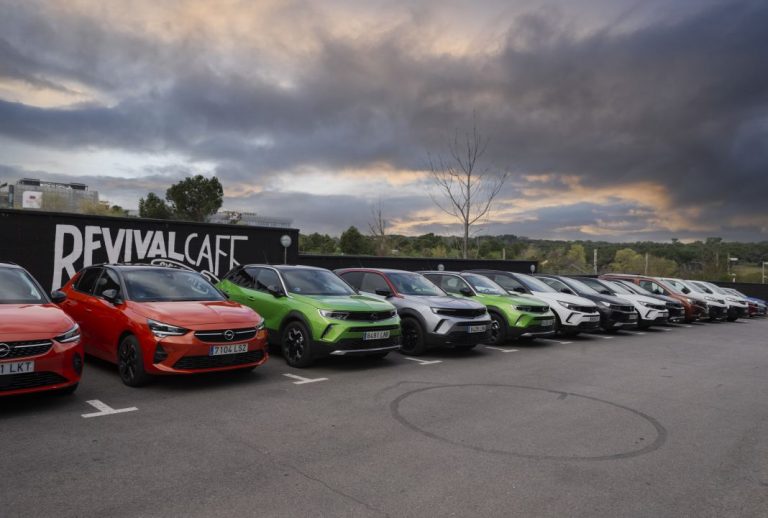 Opel. Esta es su gama electrificada
