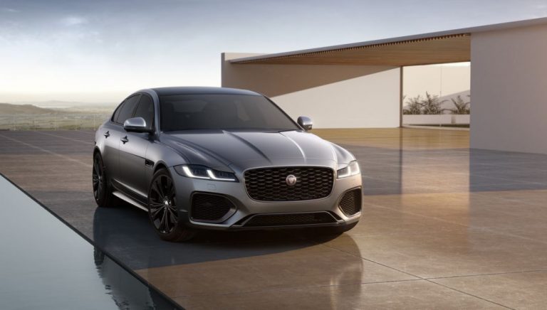 Jaguar amplía la gama de los XE y XF