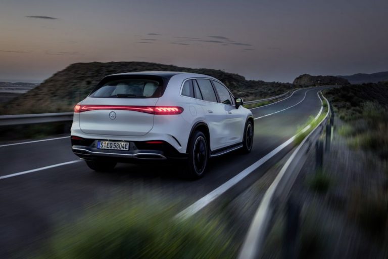 Primera prueba del Mercedes EQS SUV: Un eléctrico de talla XXL en prestaciones, autonomía… y precio