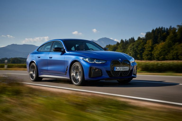 Los eléctricos sacan músculo: BMW i4 eDrive 40 y M50