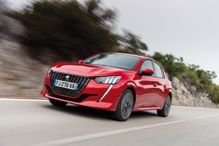 El ‘plan’ de Peugeot para los afectados por los motores PureTech y BlueHDI