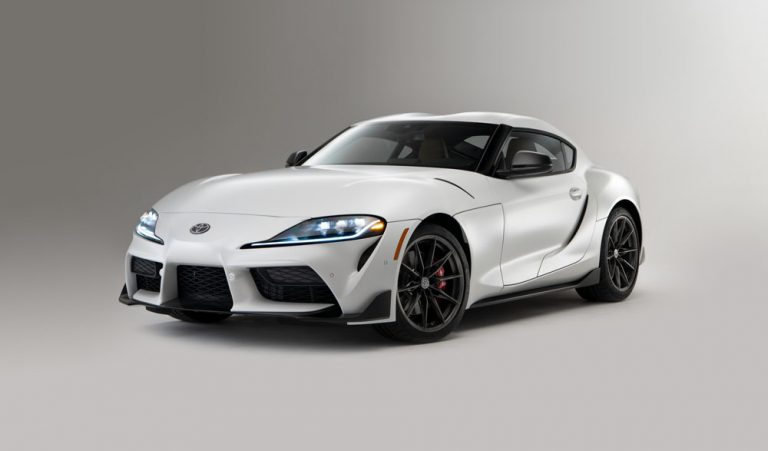 Toyota GR Supra: manual, como en los viejos tiempos