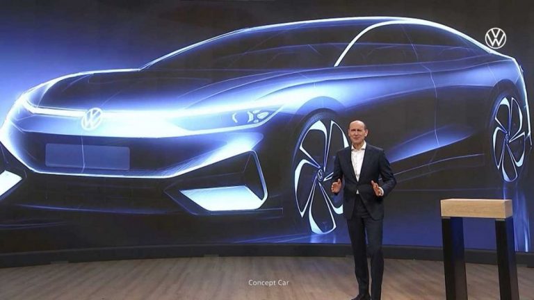 700 km de autonomía de este coche eléctrico para viajar tranquilo