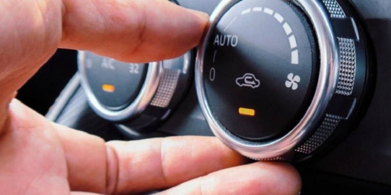 Los síntomas para saber si tienes que cargar el aire acondicionado de tu coche