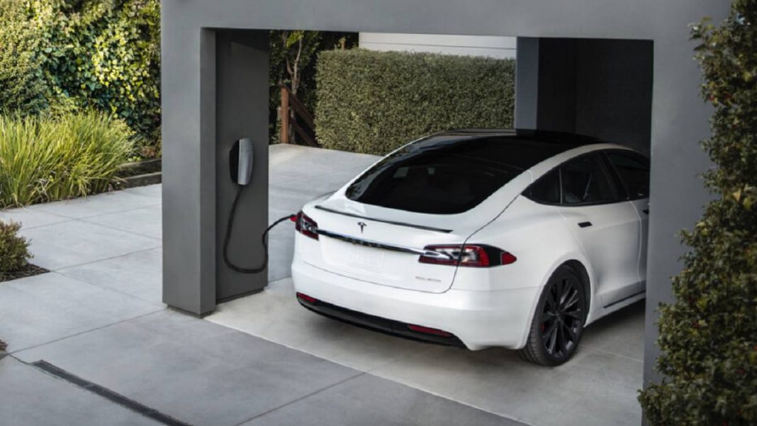 Así puedes instalar un cargador de coche eléctrico en tu garaje