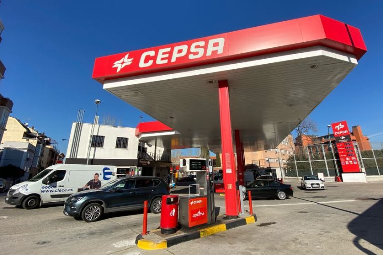 Repsol, Cepsa y otras grandes gasolineras en pie de guerra en cuestión de días