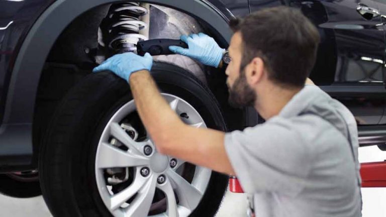 ¿Cuándo hay que cambiar los amortiguadores de tu coche?
