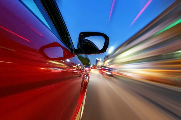 Exceso de velocidad: ¿En qué casos te quita puntos la DGT?
