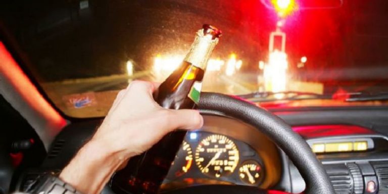 Más de la mitad de los conductores fallecidos en 2022 iba borracho o drogado