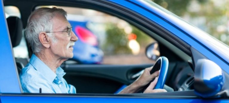 Los errores que cometemos al conducir que han costado más vidas esta Navidad, según la DGT