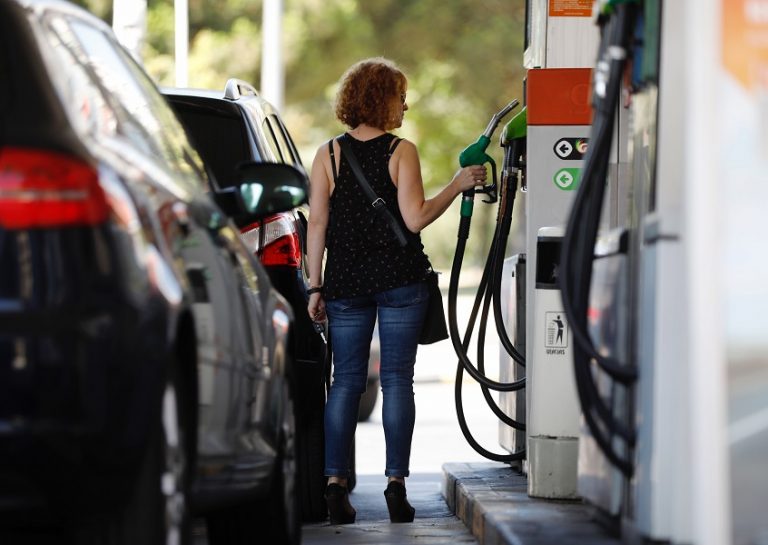 El truco que ofrecen algunas gasolineras para que te salga más barata la gasolina y el diésel