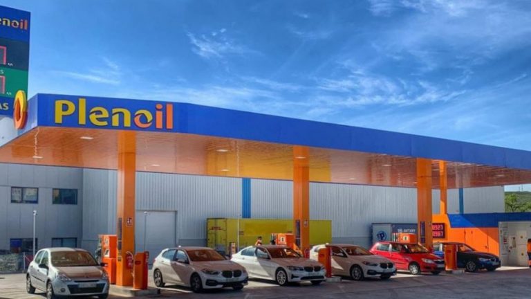 Gasolinera low cost o tradicional: lo que cada día eligen más conductores