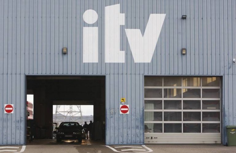 Las nuevas normas por las que te pueden tirar en la ITV