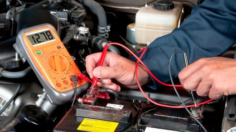 Sigue estos consejos para cuidar la batería de tu coche en verano