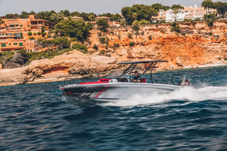 Este Brabus ha sido creado para surcar los mares