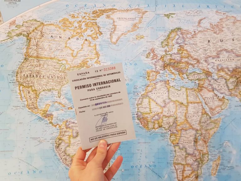 Carnet internacional: Todo lo que tienes que saber sobre este salvoconducto para conducir fuera de España
