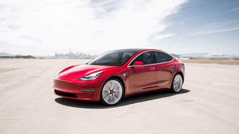 Las ventas de coches eléctricos crecen en junio y bajan las de híbridos