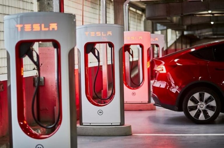 Ahora todos los eléctricos podrán cargar en cargadores Tesla