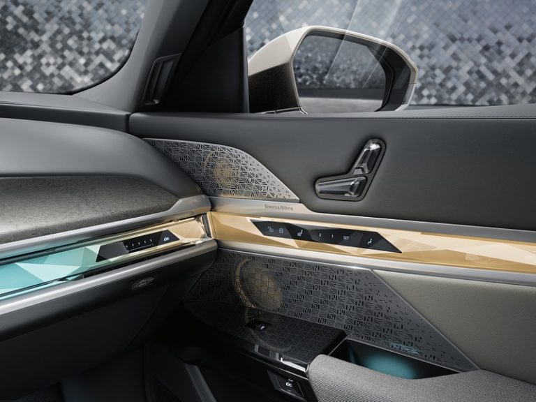 BMW Serie 7 con sonido de Bowers & Wilkins