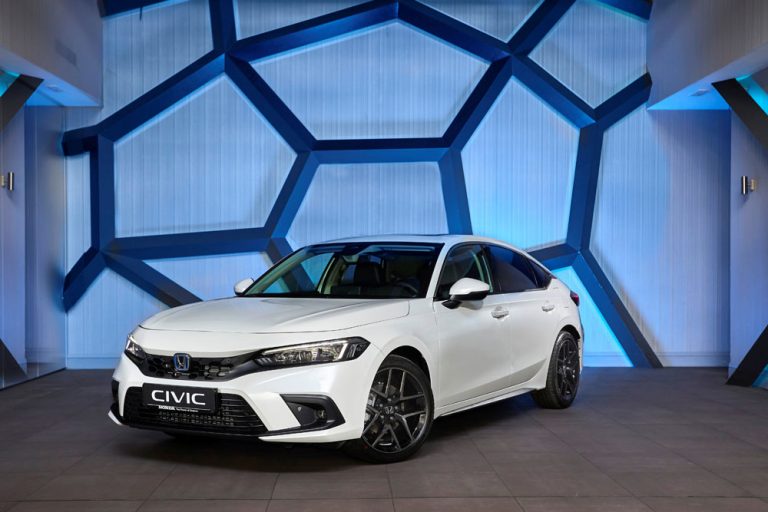 A los 50 años el Honda Civic se hace híbrido