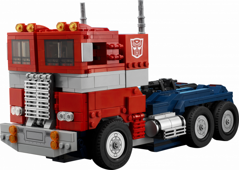 Disfruta montando las 1.500 piezas que trae el Optimus Prime de LEGO
