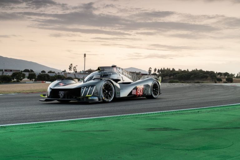 Peugeot vuelve a lo grande para competir en Le Mans con el 9X8