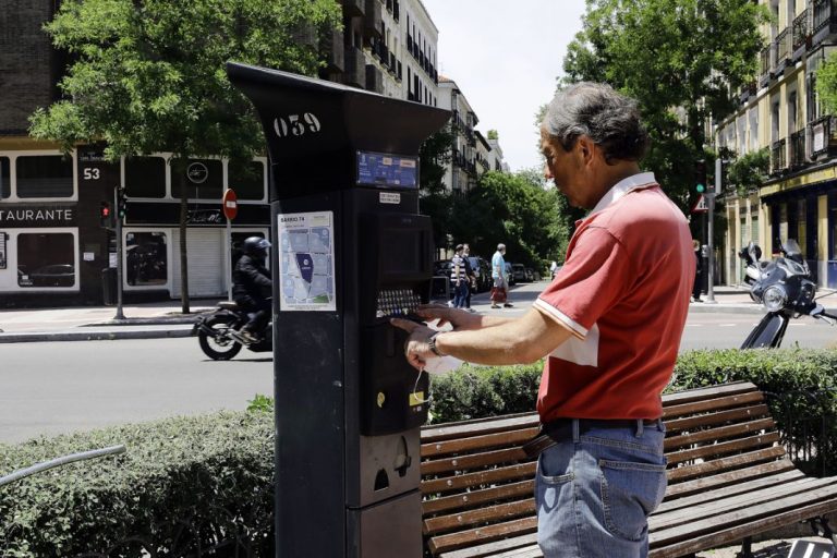 Zona SER en Madrid: ¿Cuánto dinero cuesta aparcar un coche?