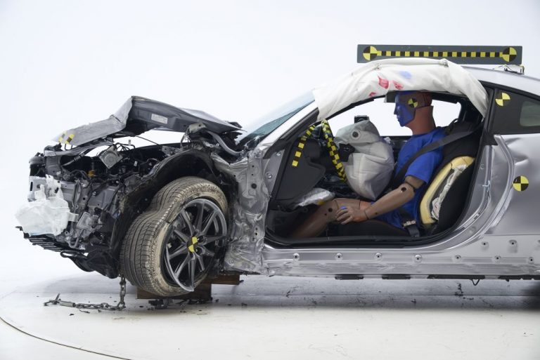 El nuevo Subaru BRZ 2022 resiste bien los crash test del IIHS