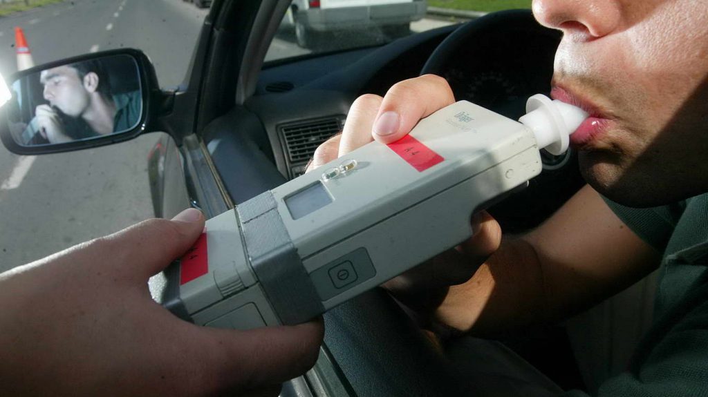 Trucos que no funcionan para evitar el positivo en un control de alcoholemia