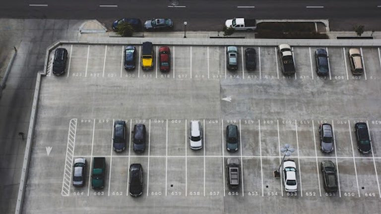 Esto tienes que saber si quieres llevar tu coche fuera de España