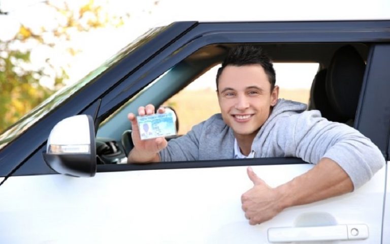 La manera más rápida de renovar el carnet de conducir sin pasar por la DGT