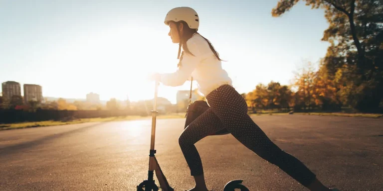 Los patinetes eléctricos: En todas estas ciudades de España el casco y el seguro es obligatorio