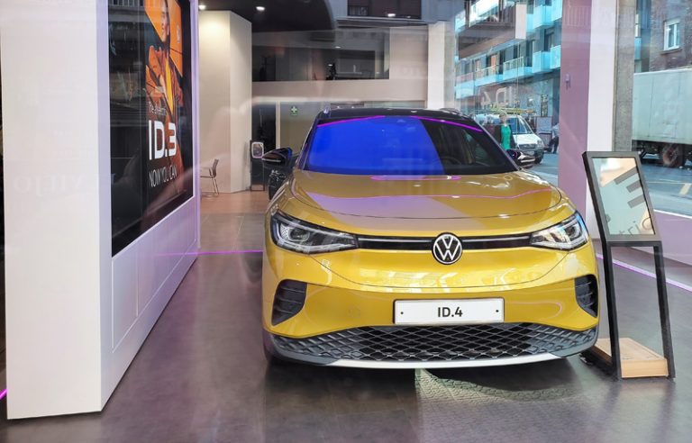 El concesionario de Volkswagen que se revela contra la propia Volkswagen. Y te ofrece un eléctrico a mitad de precio