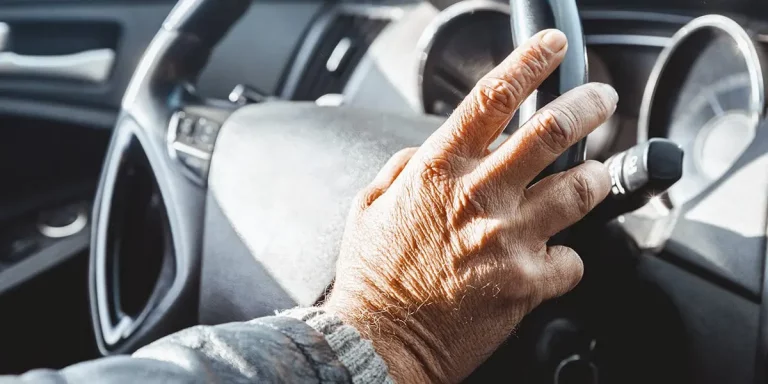 Esta es la edad a la que según la DGT es recomendable dejar de conducir para no ser un peligro en la carretera