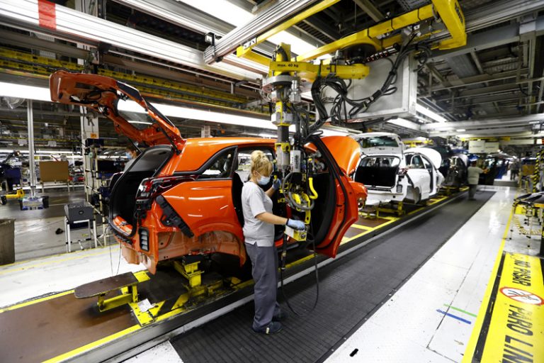 Las fábricas españolas produjeron un 13% más de vehículos en septiembre