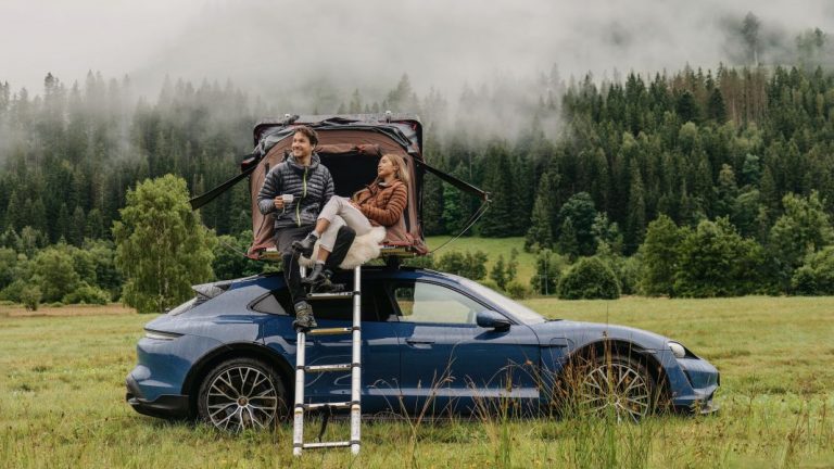 Porsche Roof Tent Experience. Una auténtica aventura al volante de un Taycan