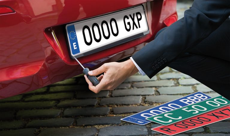 El cambio secreto de la DGT en las matrículas y del que nadie se ha percatado