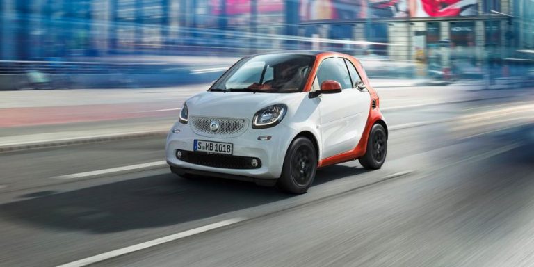 Estos son los coches y las motos que puedes conducir sin carné